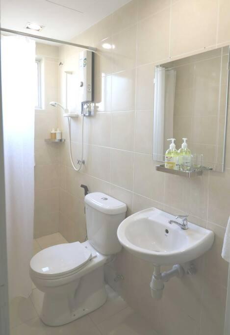 Taeler's Near Desa Park 乐居休闲民宿 Apartment Kuala Lumpur
